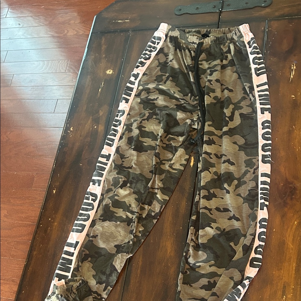 SHEIN Camouflage Joggers with Pink Stripes